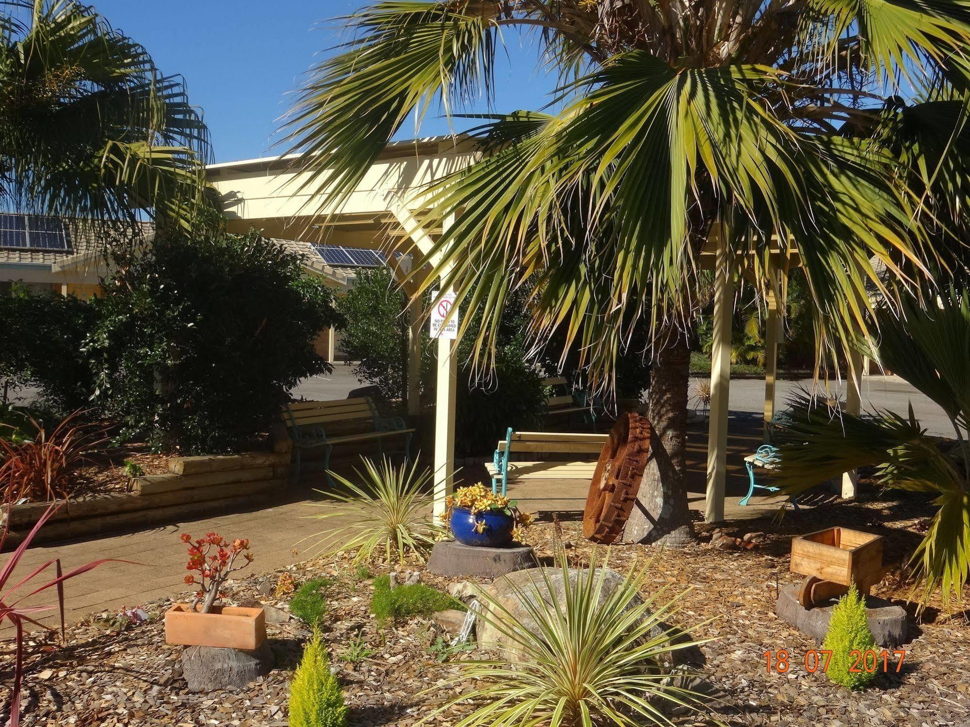 Forster Palms Motel Exterior photo